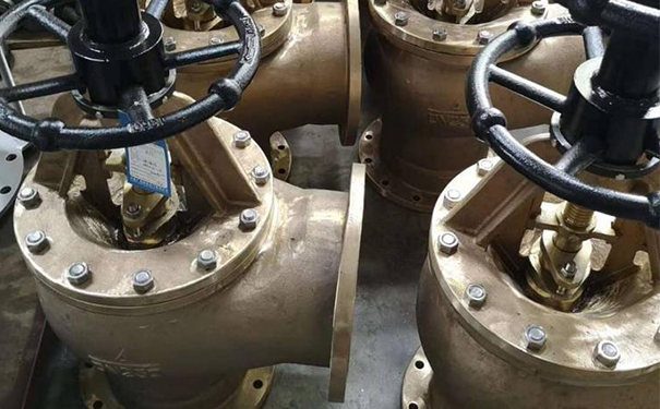 船用法兰青铜吸入通海阀GB/T2030-80实物图2 船用法兰青铜吸入通海阀GB/T2030-80实物图