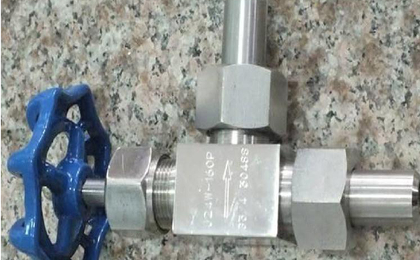 J24W/H外螺纹角式针型阀实物图1 J24W/H外螺纹角式针型阀实物图